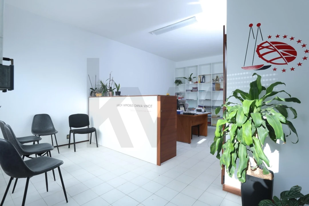 Moradia T5 para Venda em Louriçal Foto 52