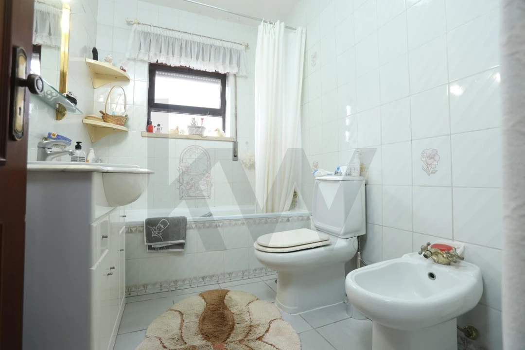 Moradia T5 para Venda em Louriçal Foto 27