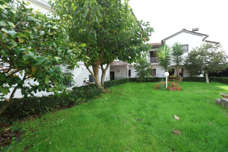 Moradia T5 para Venda em Louriçal Foto 4