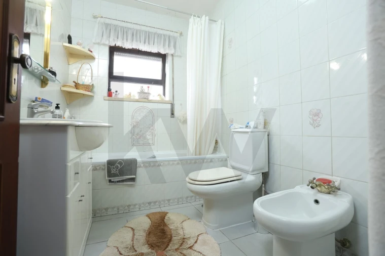 Moradia T5 para Venda em Louriçal Foto 27