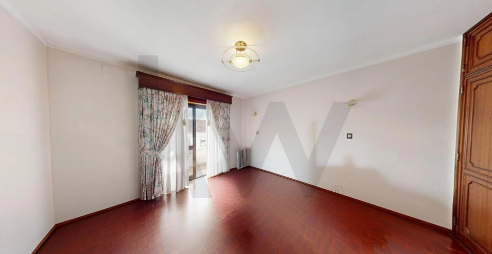 Moradia T5 para Venda em Louriçal Foto 24