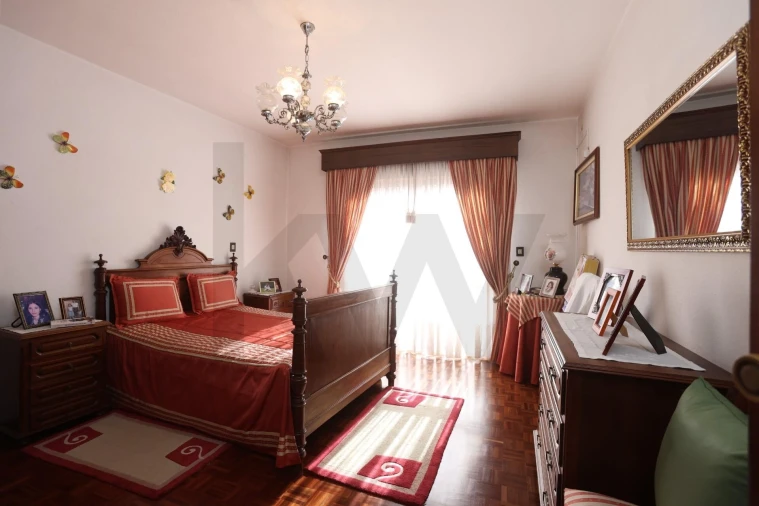 Moradia T5 para Venda em Louriçal Foto 32