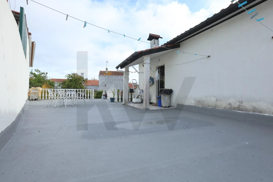 Moradia T5 para Venda em Louriçal Foto 38