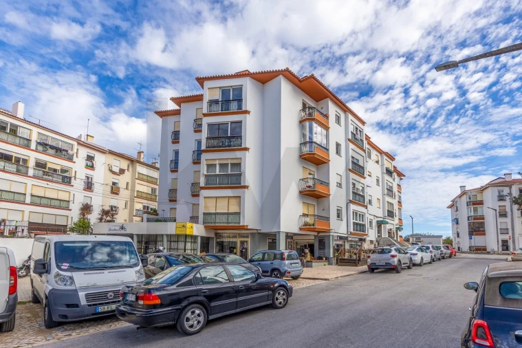 Apartamento T3 para Arrendamento em Carcavelos e Parede Foto 18