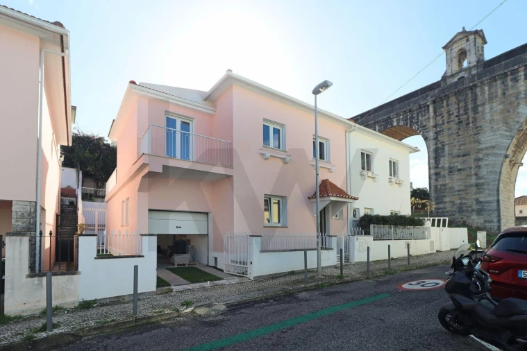 Moradia T3 para Venda em Campolide Foto 60