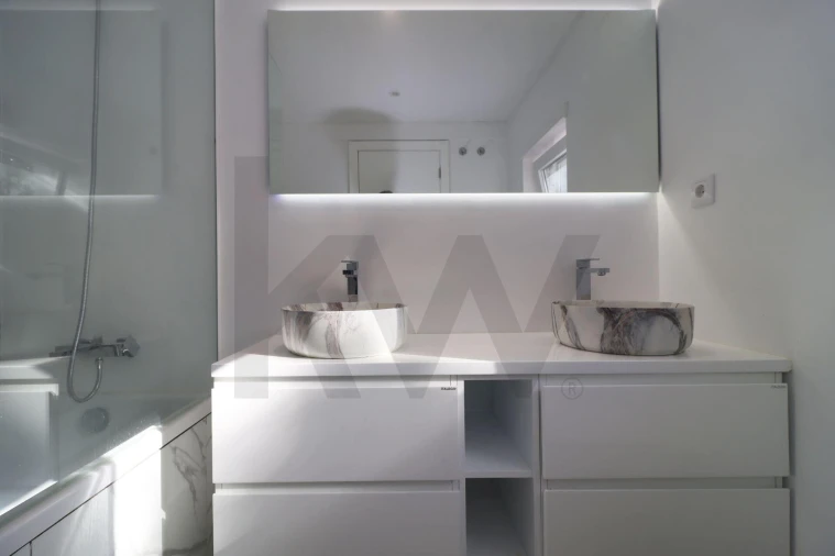 Moradia T3 para Venda em Campolide Foto 45