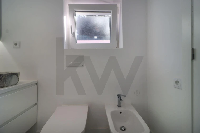 Moradia T3 para Venda em Campolide Foto 51