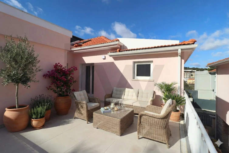 Moradia T3 para Venda em Campolide Foto 49