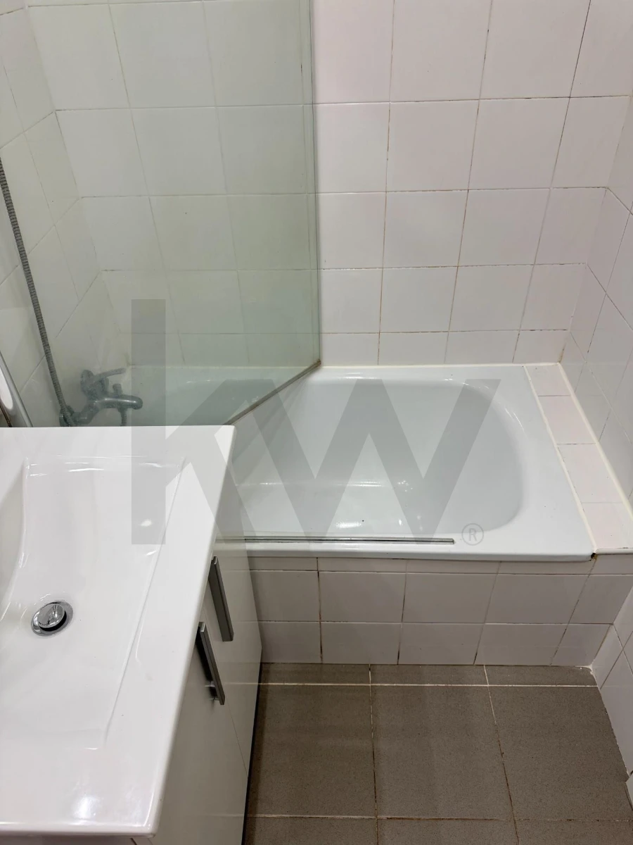 Apartamento T1 para Arrendamento em São Vicente Foto 28