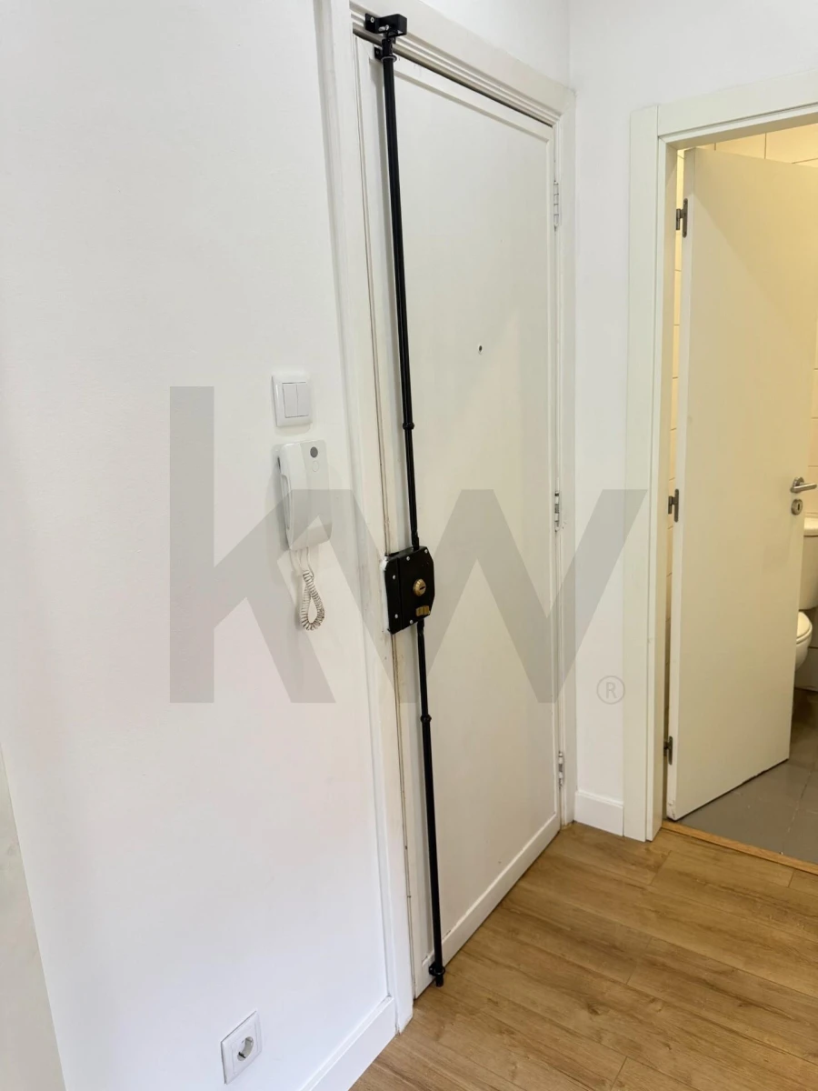 Apartamento T1 para Arrendamento em São Vicente