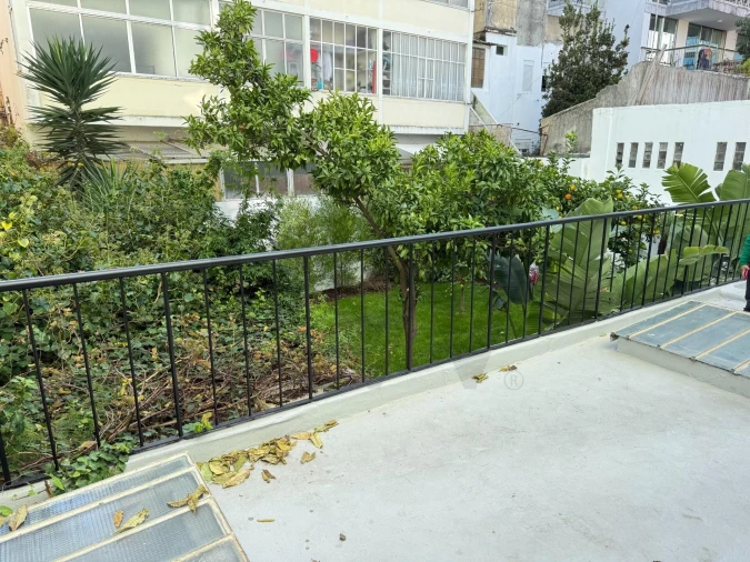 Apartamento T1 para Arrendamento em São Vicente Foto 8