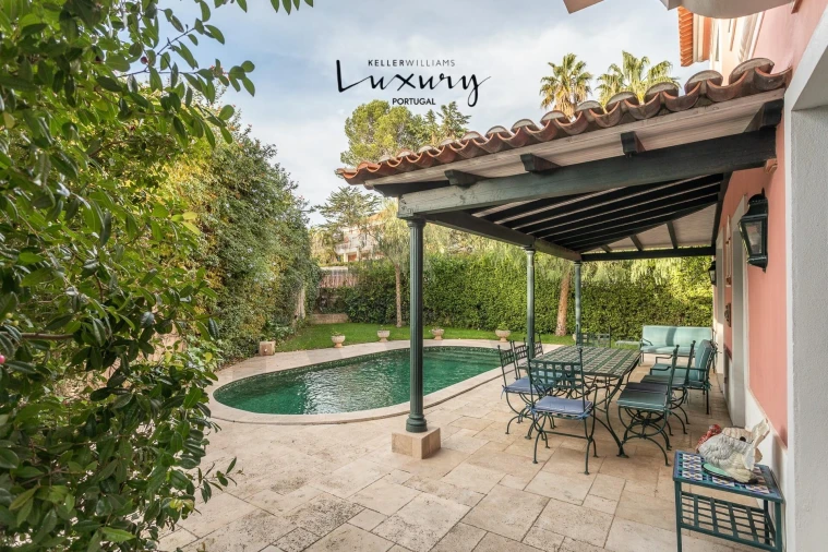 Moradia T4 para Venda em Cascais e Estoril Foto 16