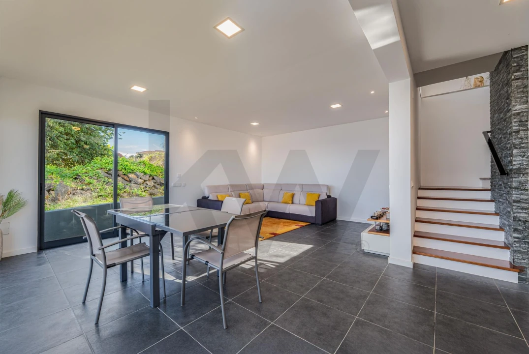 Moradia T3 para Venda em Gaula Foto 4