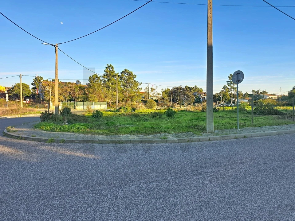 Terreno para Venda em Corroios Foto 19