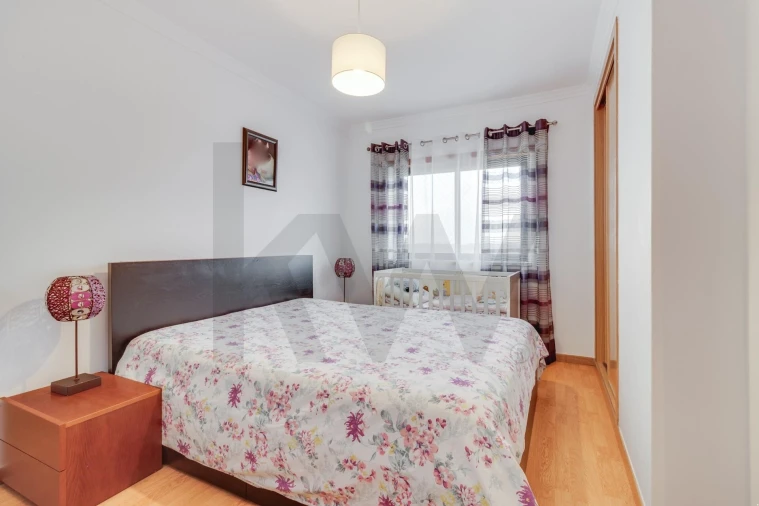 Apartamento T3 para Venda em Santo António dos Cavaleiros e Frielas Foto 16