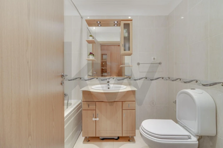 Apartamento T3 para Venda em Santo António dos Cavaleiros e Frielas Foto 10