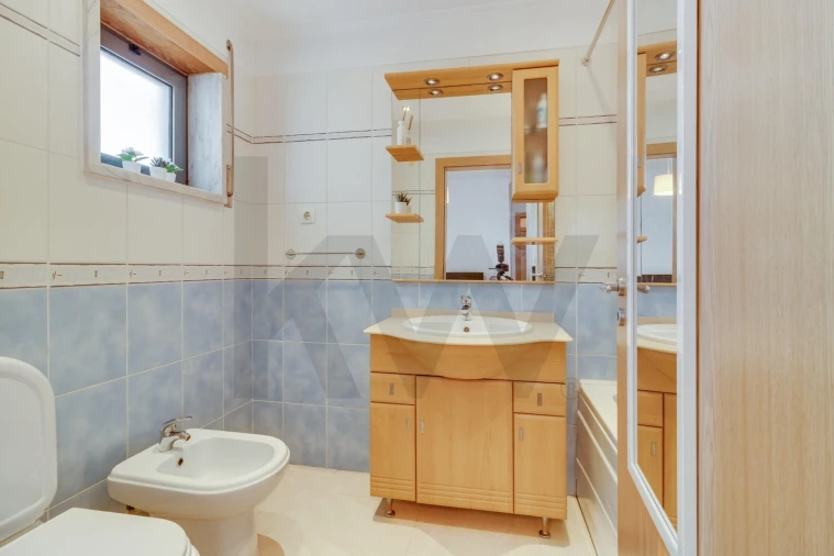 Apartamento T3 para Venda em Santo António dos Cavaleiros e Frielas Foto 17