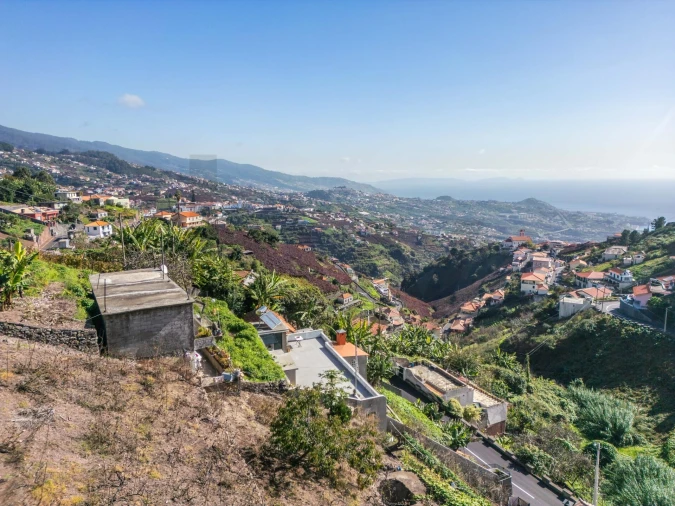 Terreno para Venda em Estreito de Camara de Lobos Foto 23