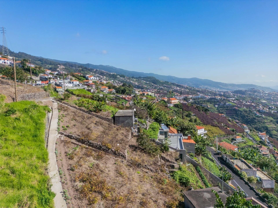 Terreno para Venda em Estreito de Camara de Lobos Foto 19