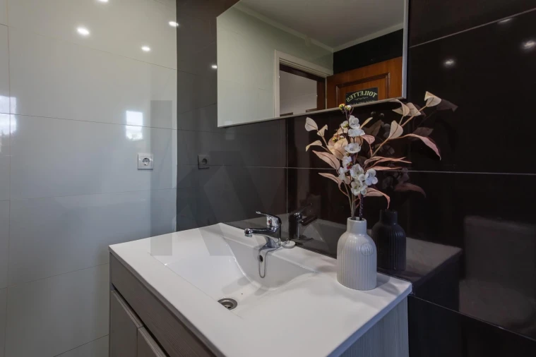 Apartamento T3 para Venda em Queluz e Belas Foto 28