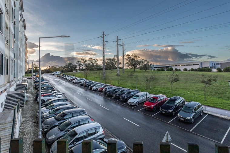 Apartamento T3 para Venda em Queluz e Belas Foto 14
