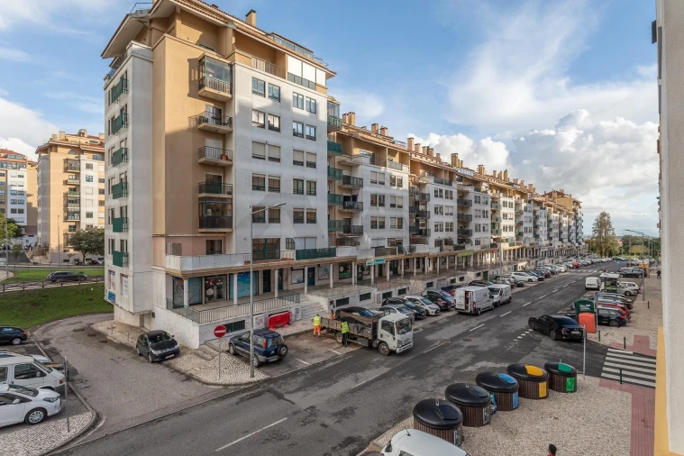 Apartamento T3 para Venda em Queluz e Belas Foto 7