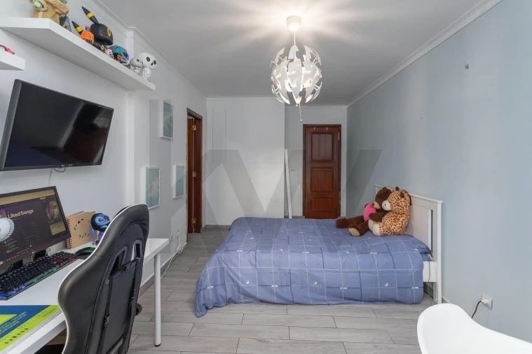 Apartamento T3 para Venda em Queluz e Belas Foto 23