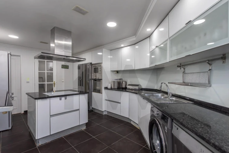Apartamento T3 para Venda em Queluz e Belas Foto 13