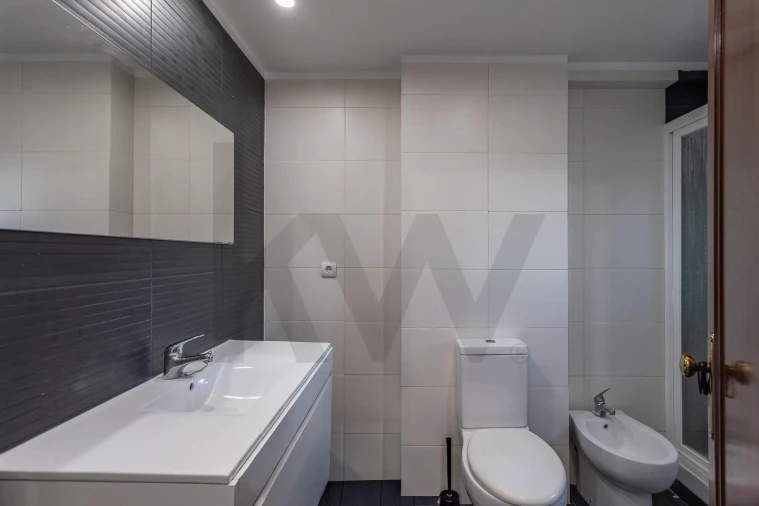 Apartamento T3 para Venda em Queluz e Belas Foto 30