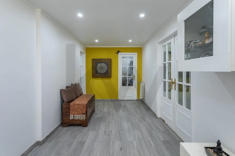 Apartamento T3 para Venda em Queluz e Belas Foto 3