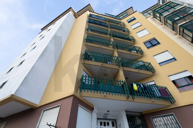 Apartamento T3 para Venda em Queluz e Belas Foto 36