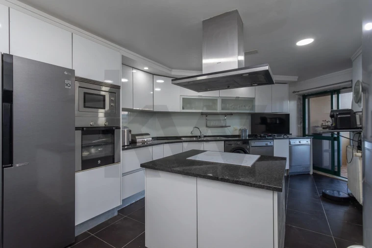 Apartamento T3 para Venda em Queluz e Belas Foto 12