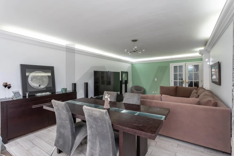 Apartamento T3 para Venda em Queluz e Belas Foto 8