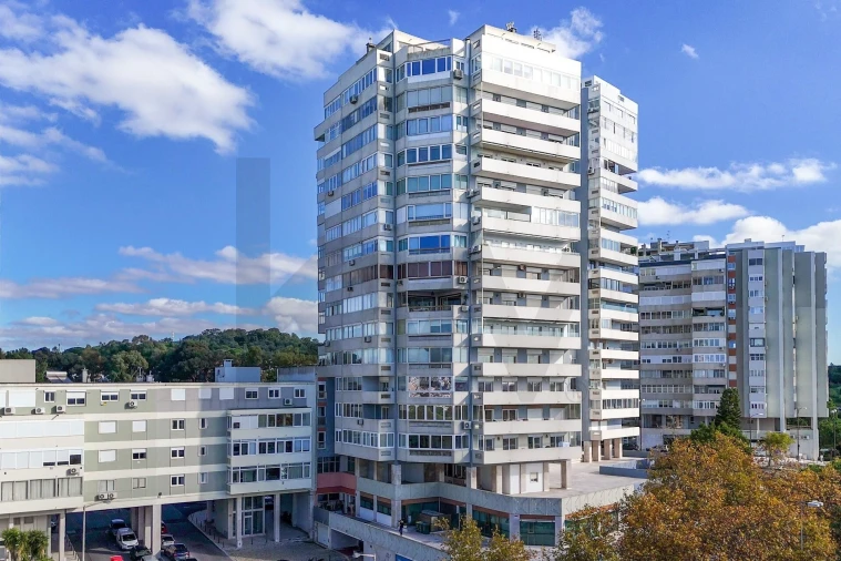 Apartamento T1 para Arrendamento em Belém Foto 22