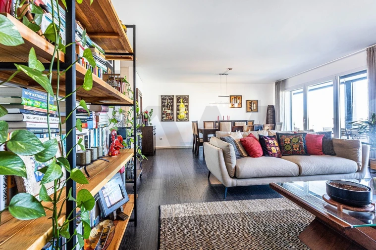 Apartamento T4 para Venda em Carcavelos e Parede Foto 6