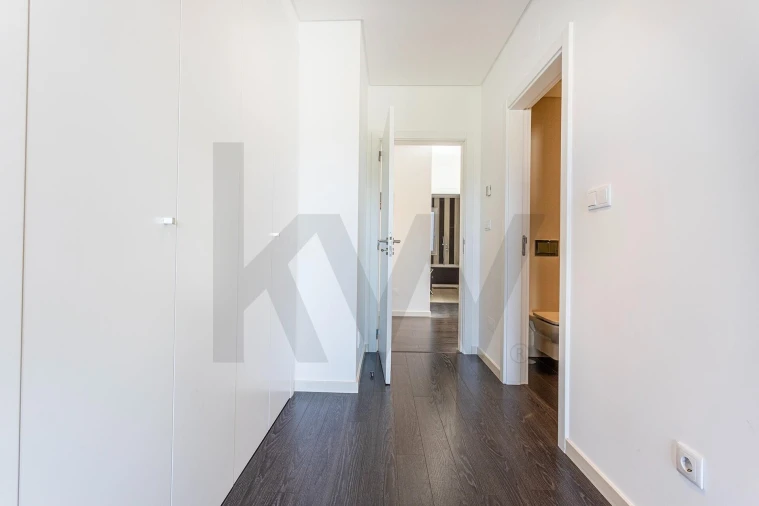 Apartamento T4 para Venda em Carcavelos e Parede Foto 21