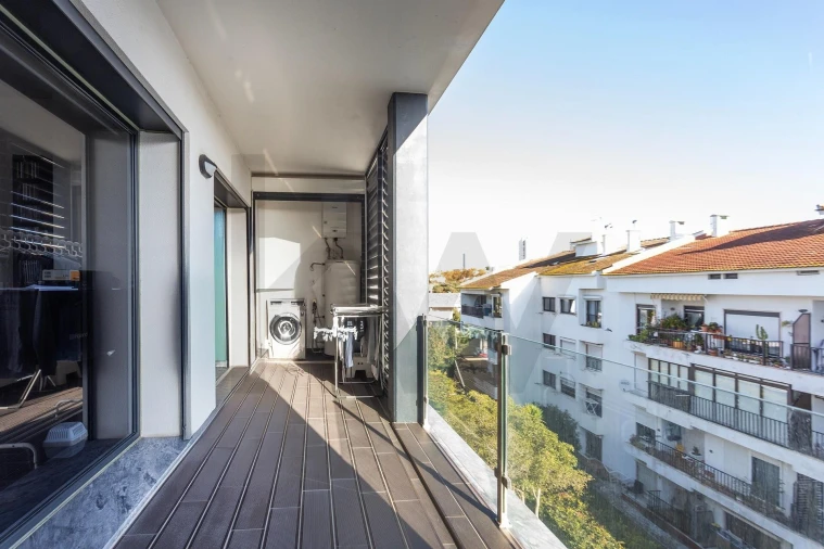 Apartamento T4 para Venda em Carcavelos e Parede Foto 3