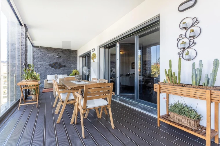 Apartamento T4 para Venda em Carcavelos e Parede Foto 12