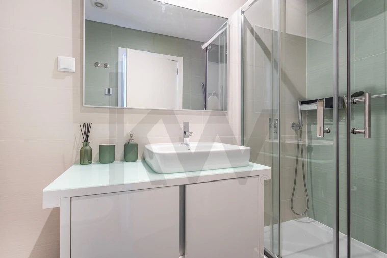 Apartamento T4 para Venda em Carcavelos e Parede Foto 22