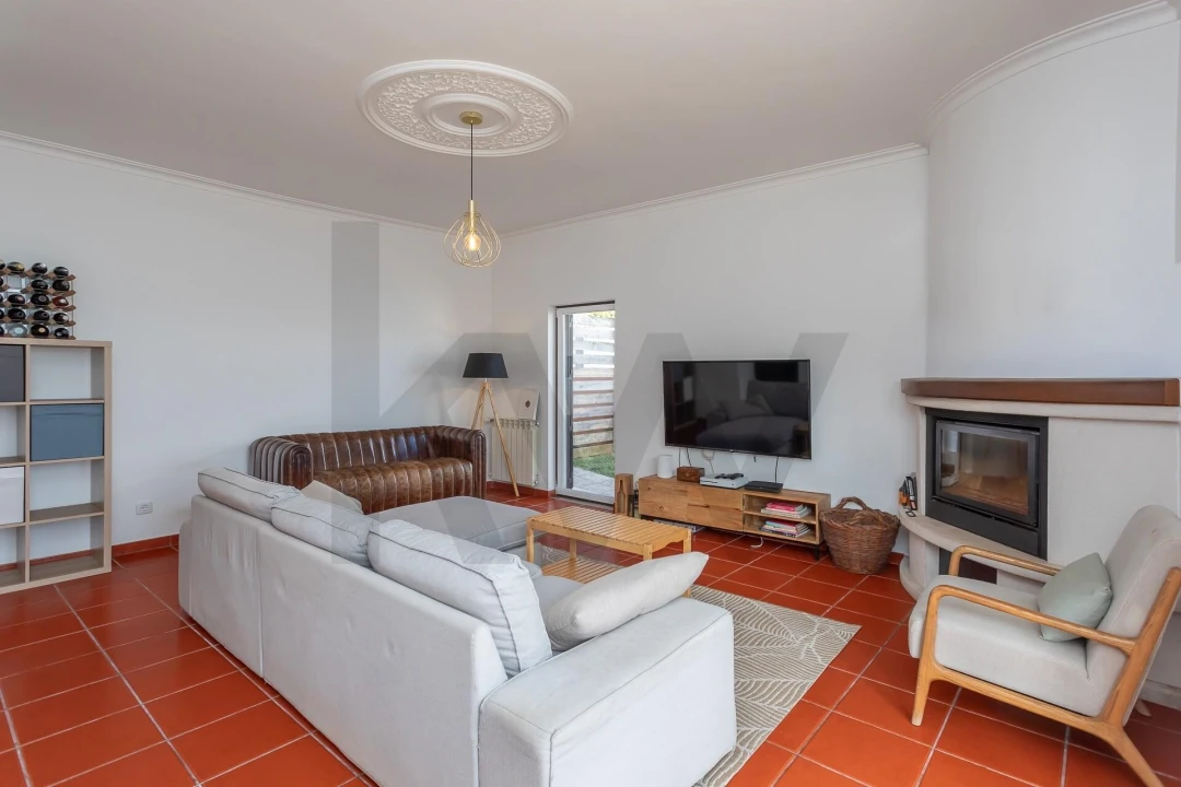 Moradia T4 para Venda em Porto Salvo Foto 10