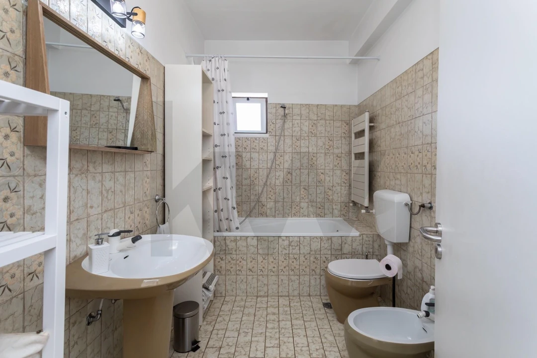 Moradia T4 para Venda em Porto Salvo Foto 38