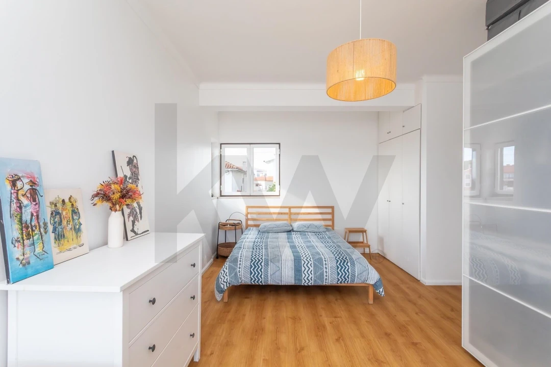 Moradia T4 para Venda em Porto Salvo Foto 23