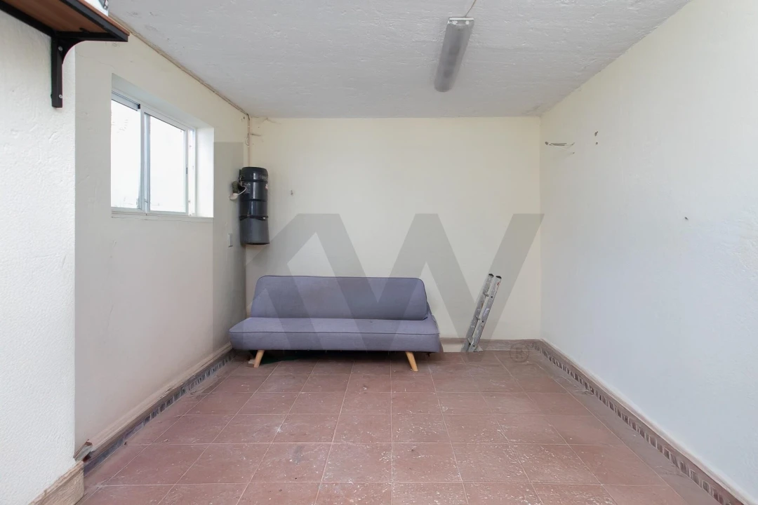 Moradia T4 para Venda em Porto Salvo Foto 68