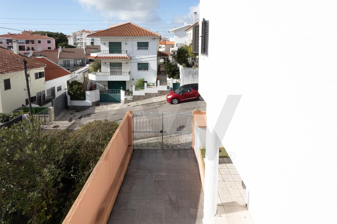 Moradia T4 para Arrendamento em Porto Salvo Foto 44