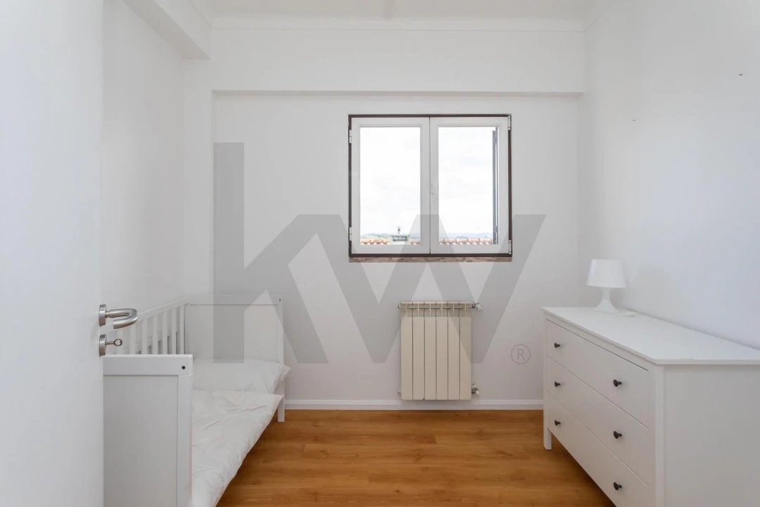 Moradia T4 para Arrendamento em Porto Salvo Foto 23