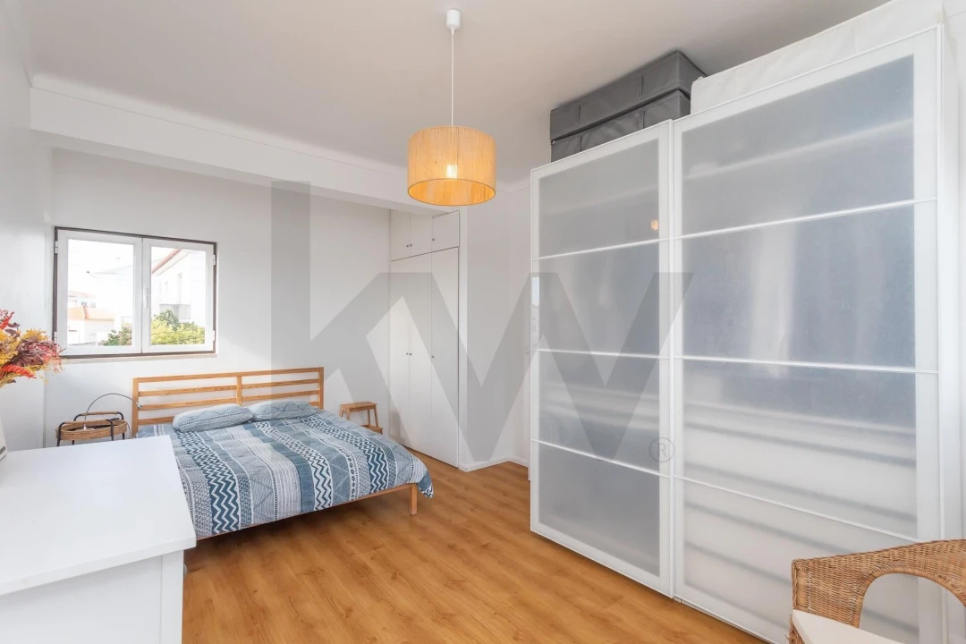 Moradia T4 para Arrendamento em Porto Salvo Foto 32