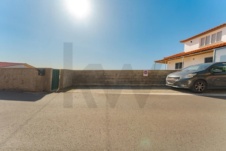 Moradia T1 para Venda em São Roque Foto 35