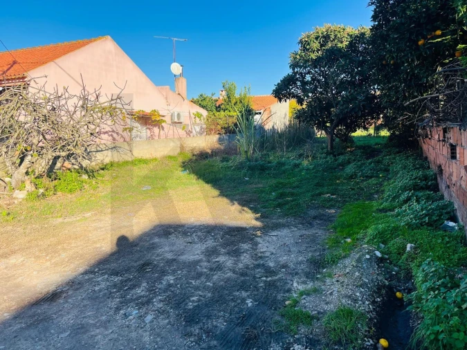 Terreno para Venda em Santo Antonio da Charneca Foto 2