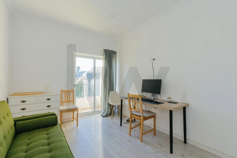 Apartamento T2 para Venda em Carnaxide e Queijas Foto 6