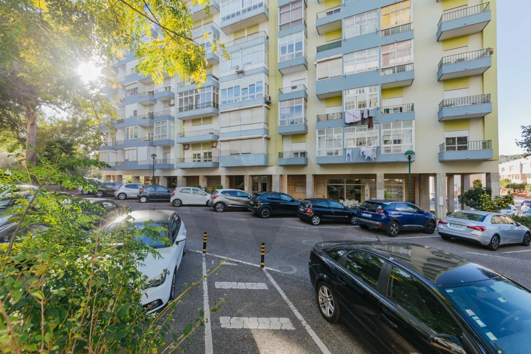 Apartamento T2 para Venda em Carnaxide e Queijas Foto 14